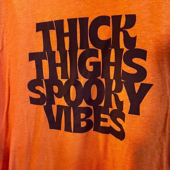 Torrid Womens 1X Thick Thighs Spooky Vibes T Shirt Orange Jersey V Neck Tee - Picture 2 of 6